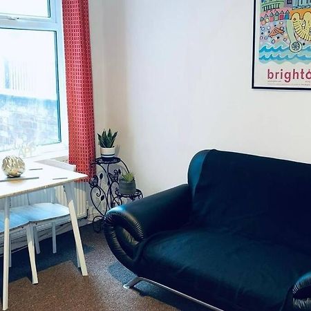 Comfortable Town House In Coventry City Centre Villa Exterior photo